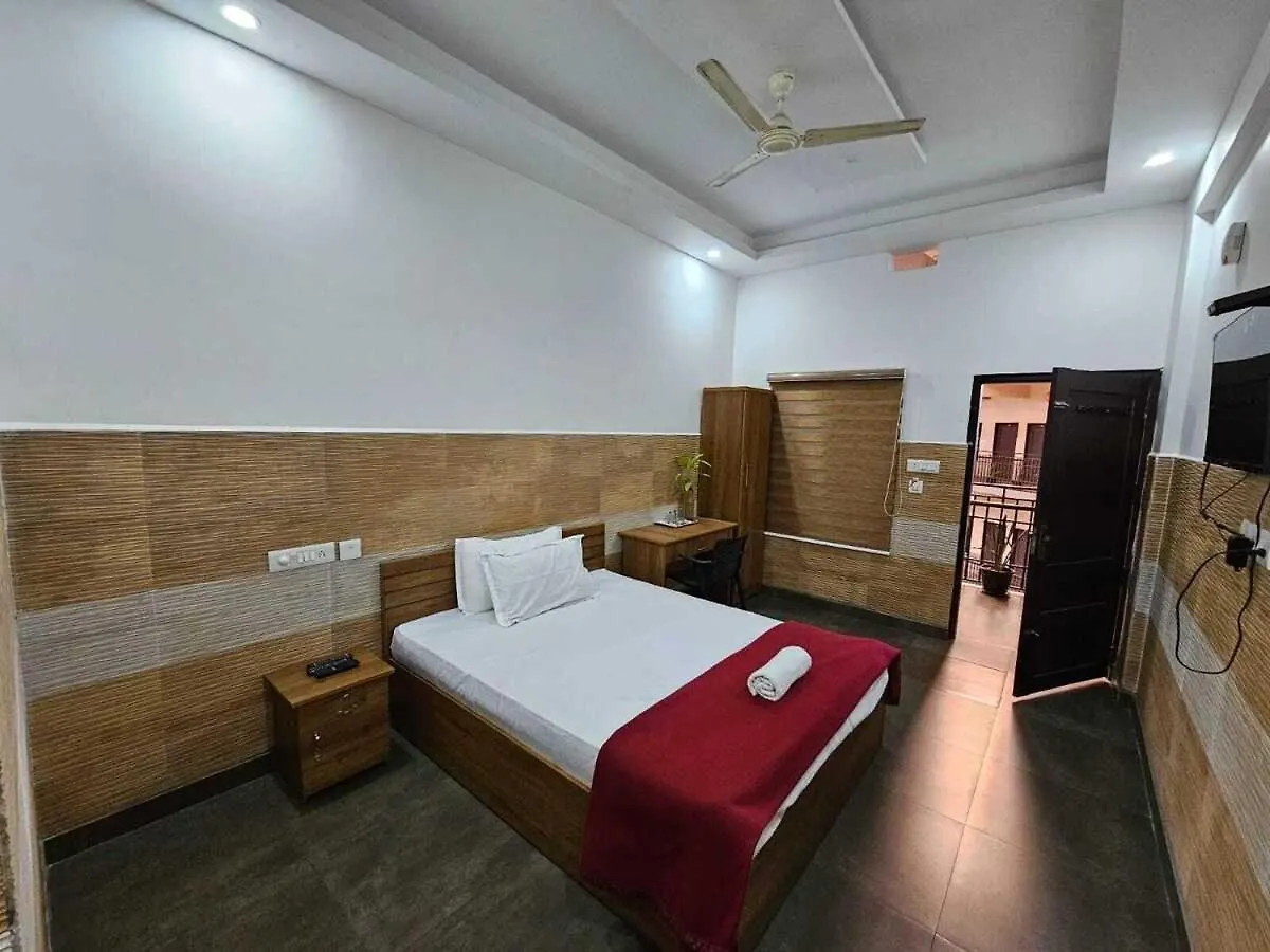 Wayanad West Residency Hotel Kalpatta